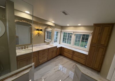Timeless Master Bathroom Elegance